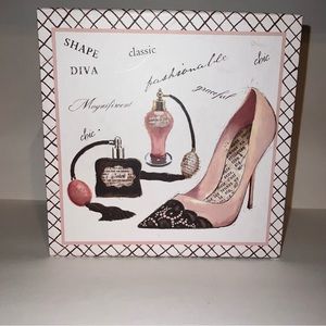 Decorative storage box